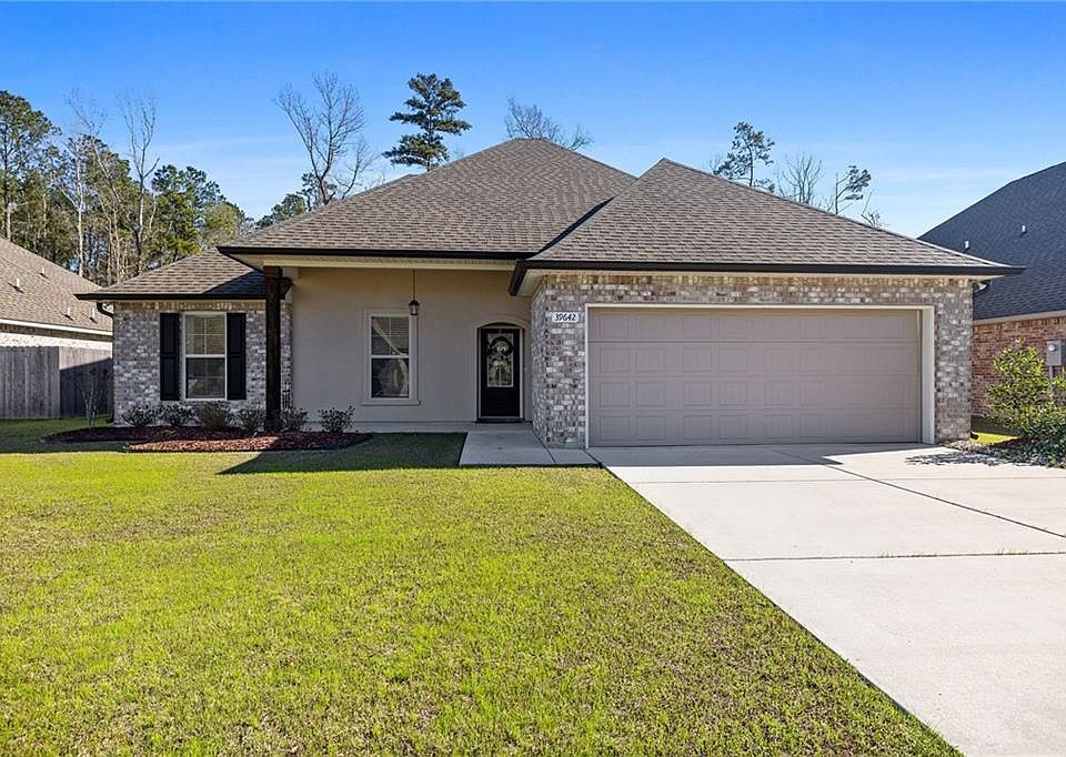 1st image of 39642 Fairhope Dr