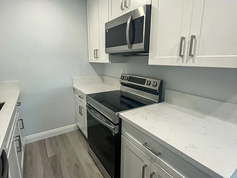 Canyon Creek Apartments B — Photo 11