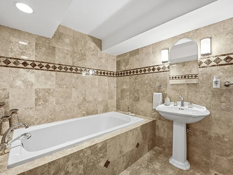 3200 S Ocean Blvd #D203 — Photo 25