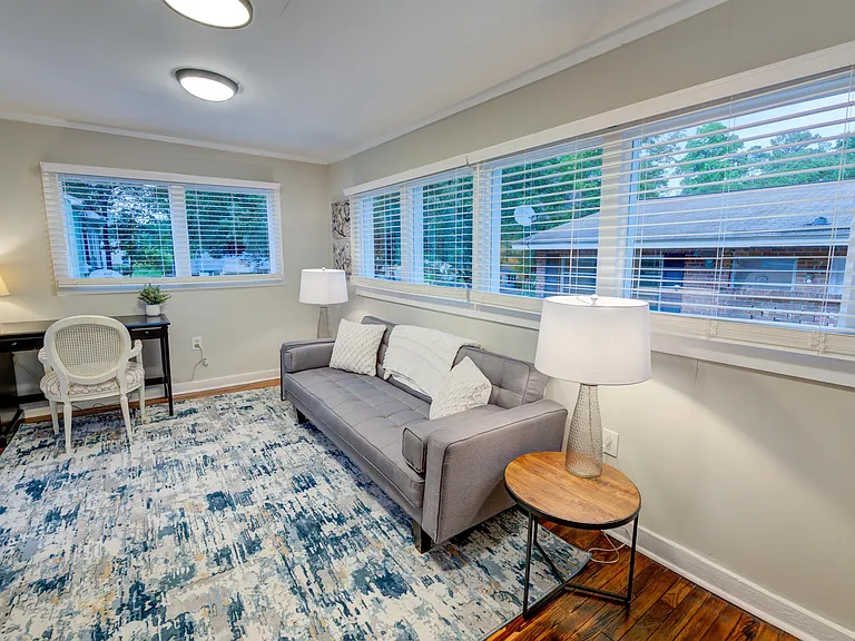 322 S Kilbourne Rd — Photo 17