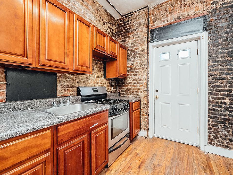 1st image of 1428 Putnam Ave #1B