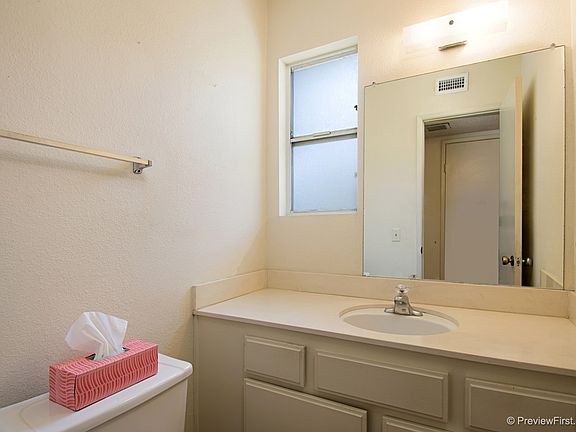 4th image of 2332 Donnington Way