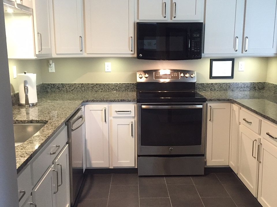 2nd image of 441 Springside Dr