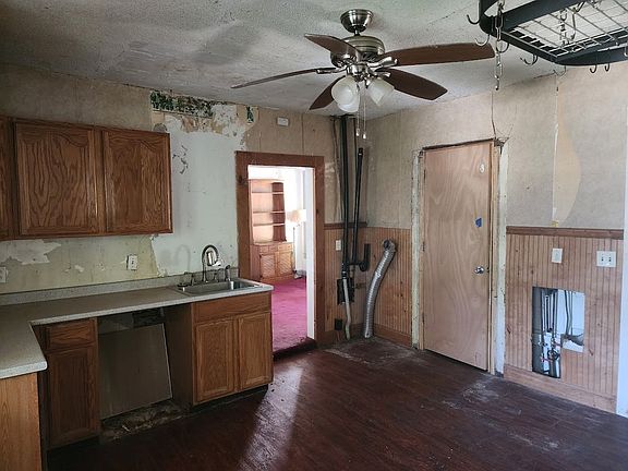 3rd image of 156 Grattan St