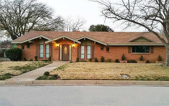 2nd image of 1703 Northcrest Dr