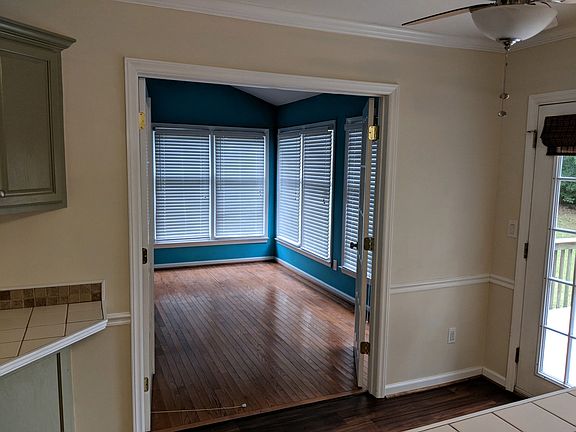 Entrance to sunroom
