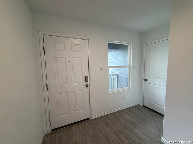 4 bed, 2.0 bath, 1627 sqft, $1,875 — Photo 3