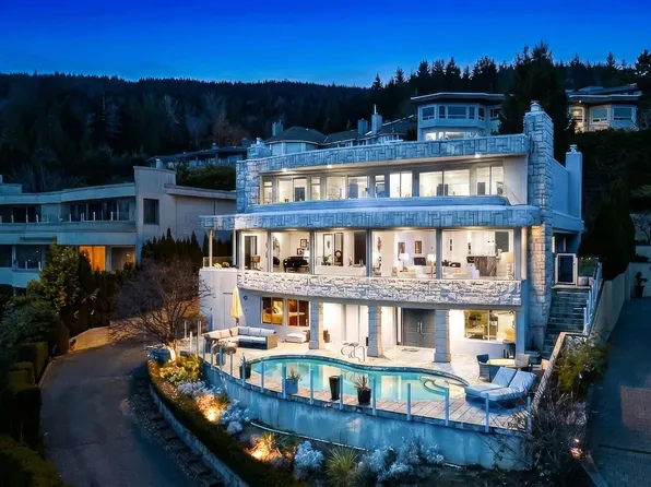 1439 Chippendale Rd, West Vancouver, BC V7S 2N7