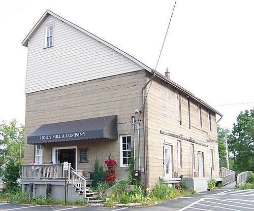 1st image of 105 Civic Dr