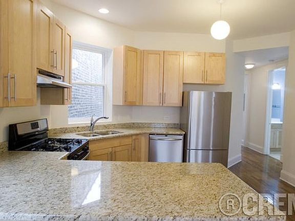 2nd image of 3646 N Hermitage Ave #2