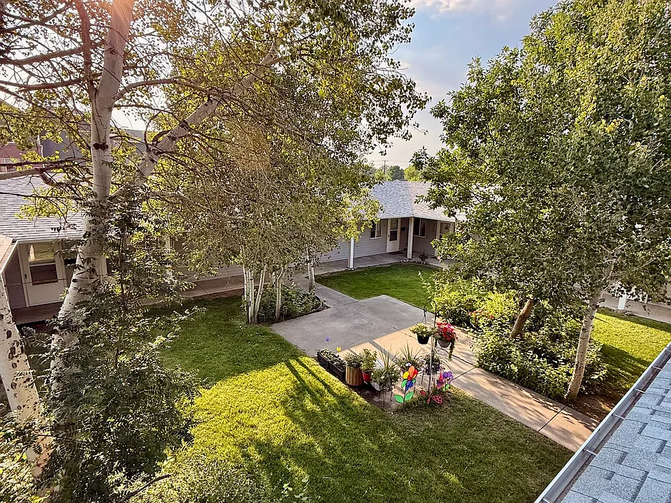 1526 Lake Elmo Dr #3