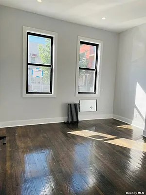 Rented by Century 21 American Homes | media 15