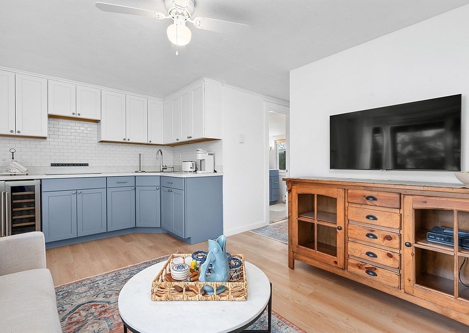 1st image of 405 Lower County Rd #23C