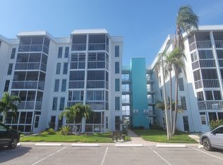 4900 38th Way S APT 302, Saint Petersburg, FL 33711