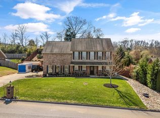 130 Flora Dr, Lenoir City, TN 37771