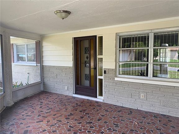 4th image of 5338 Dawn Ln