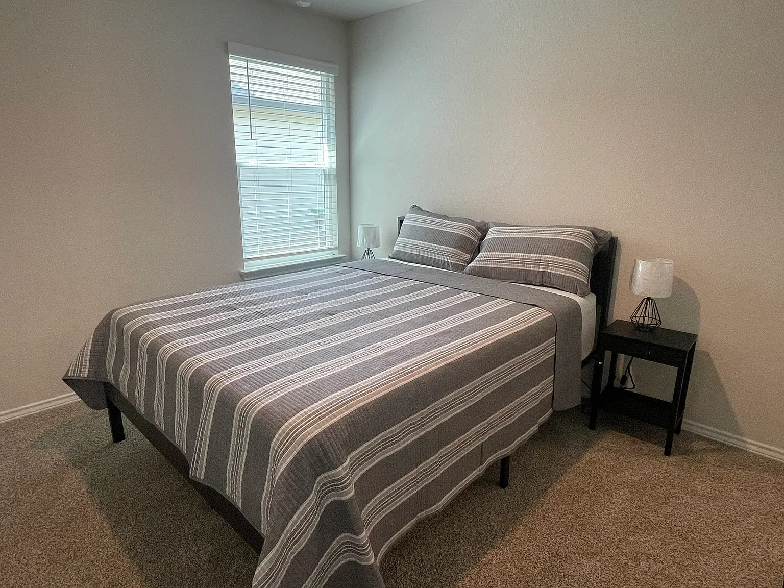 3 bed, 1489 sqft, $3,900 — Photo 4