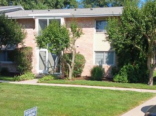 402 Birch Tree Ln, Michigan City, IN 46360