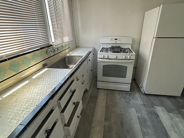 355 Orange Ave #358 — Photo 9