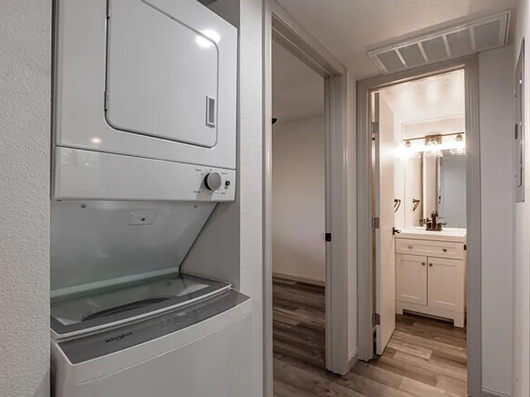 May Move-In Feature: Nuvo Newport Effortless Living in Dallas, TX — Photo 9