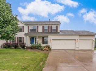 2385 Plymouth St, Marion, IA 52302