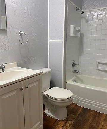 5th image of 1515 W Texas St