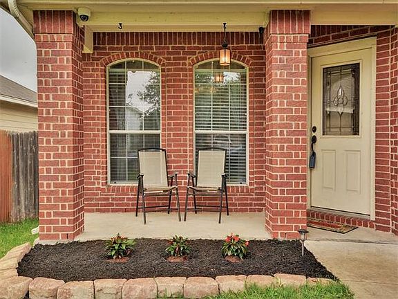 4th image of 1106 Concan Dr