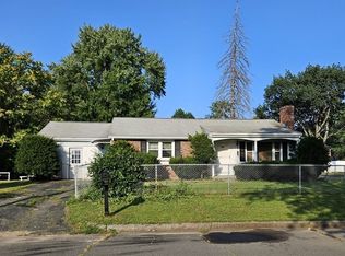45 Dimmick St, Springfield, MA 01109