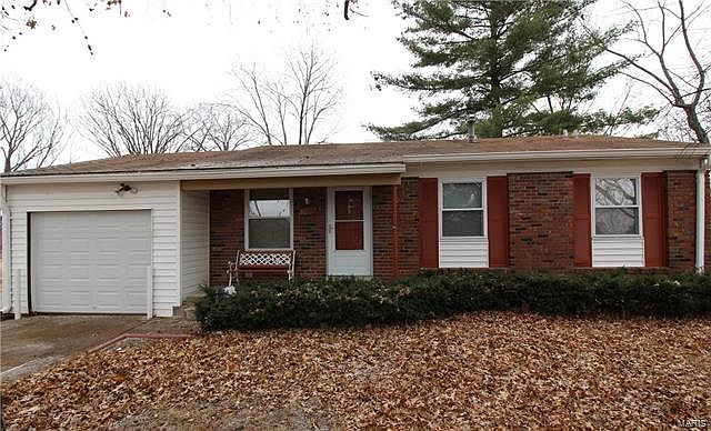 1st image of 7408 Lynn Grove Ct