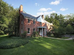 4 Pleasant Ridge Rd, Harrison, NY 10528