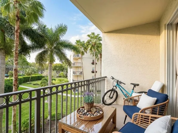 26 Royal Palm Way Unit 304, Boca Raton, FL 33432