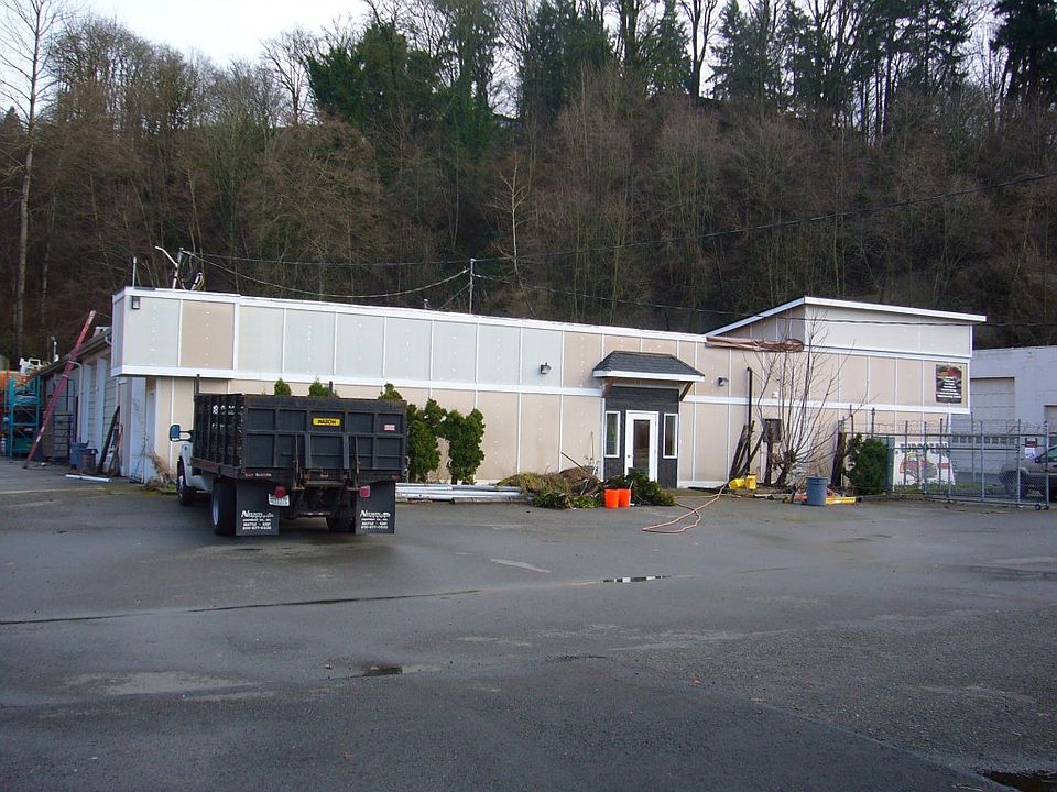 1st image of 704 Central Ave S