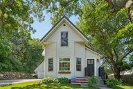 E Walnut St-S2907-001.jpg