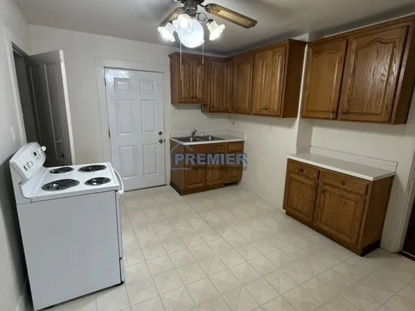 807 Wilson Ave #2, Dubuque, IA 52001