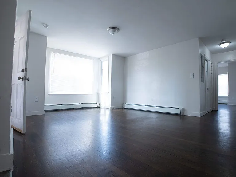 42 Mott St #2 — Photo 11