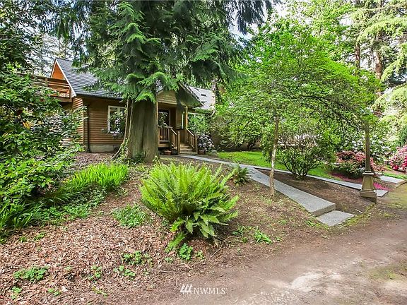 3rd image of 11923 Vashon Hwy SW