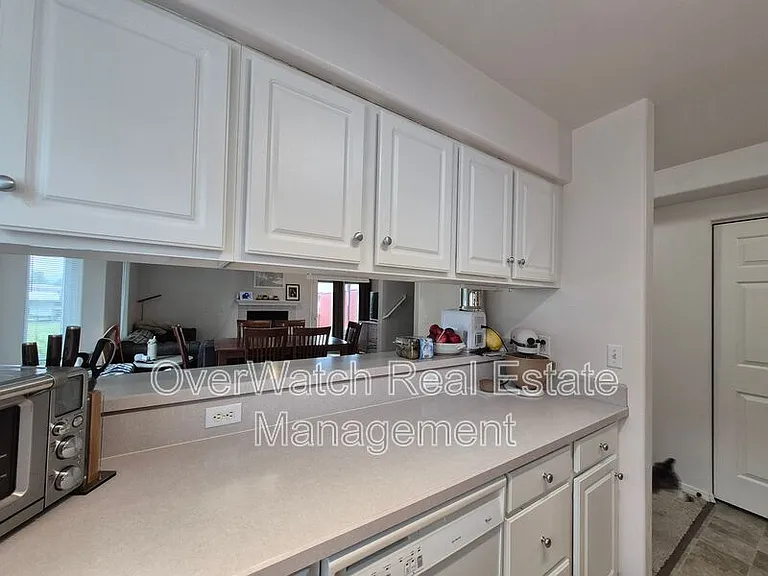 3926 Lakehurst Cir #1 — Photo 15