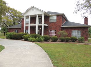 154 Jordan Ln, Seadrift, TX 77983