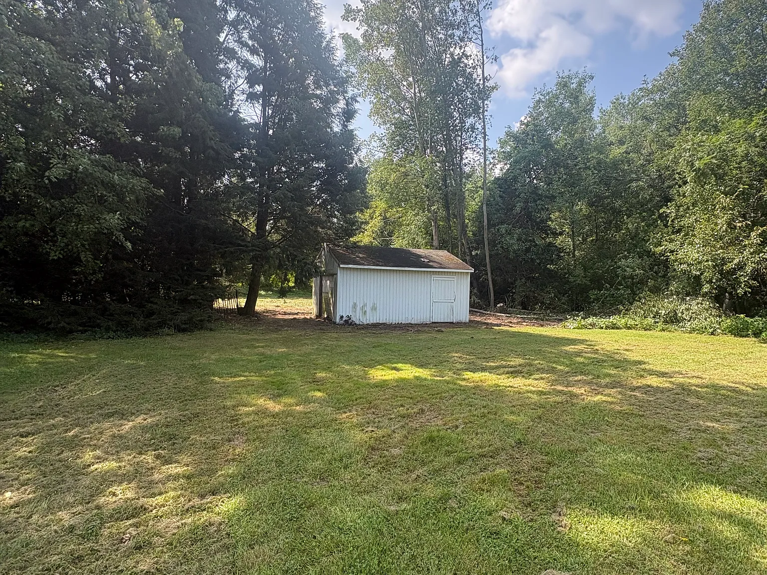 3 bed, 1.5 bath, 1190 sqft, $1,900 — Photo 3