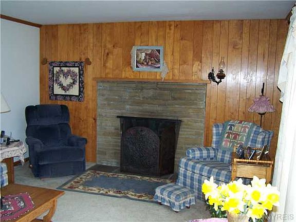 5th image of 12484 Church Rd