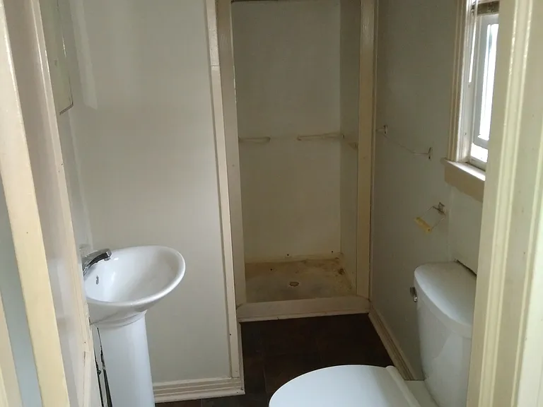 1217 4th Ave #5 — Photo 10