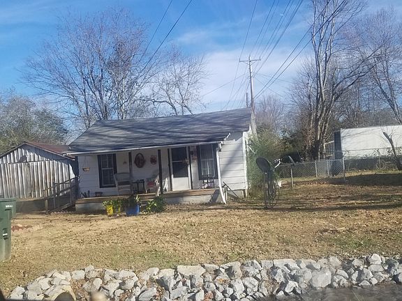 4th image of 106 Fairground Dr