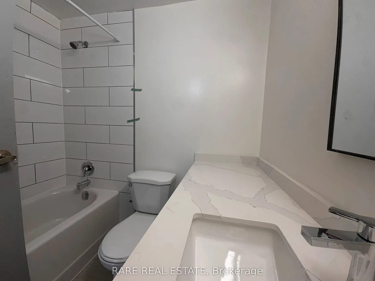 3 bed, $2,795 — Photo 2
