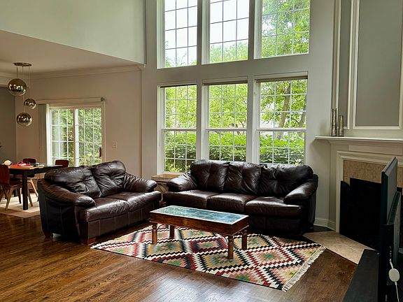 First Floor Living Room 03
