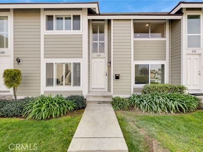 123 Oval Rd #2, Irvine, CA, 92604