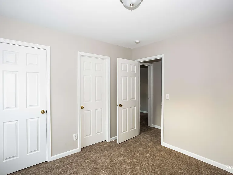 7819 Belchester Cir — Photo 13