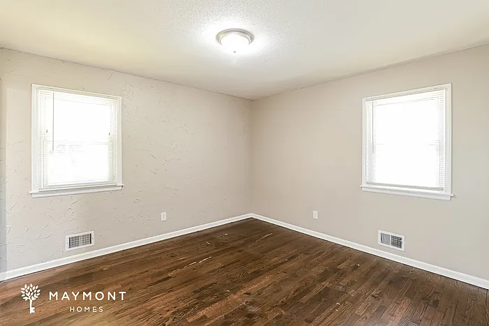 804 W Jones St — Photo 10