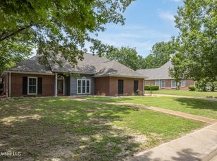 317 Indian Gate Cir, Ridgeland, MS 39157