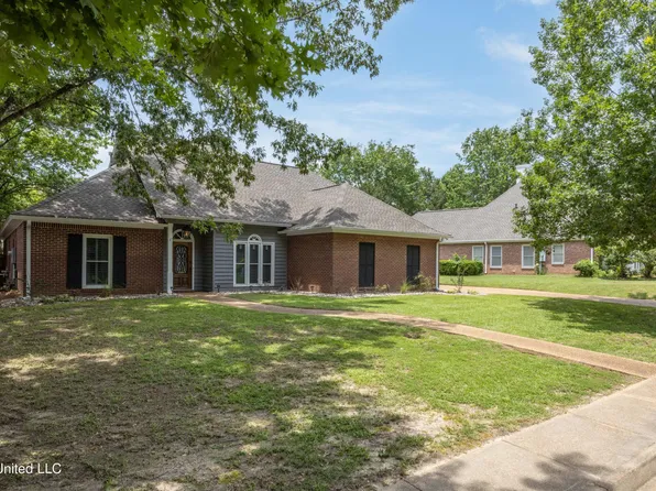 317 Indian Gate Cir, Ridgeland, MS 39157