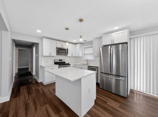 4107 Applewood Ln, Matteson, IL 60443